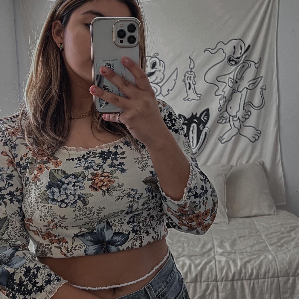 Vintage ruffle top